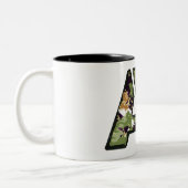 Militaire stijlaanduiding van een tweekleurige koffiemok (Links)