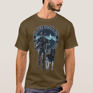 Militaire werkhond en MWD-begeleider voogden T-shirt