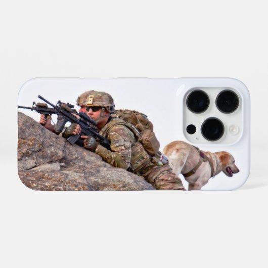 MILITAIRE WERKHOND VS iPhone HOESJE (Achterkant horizontaal)