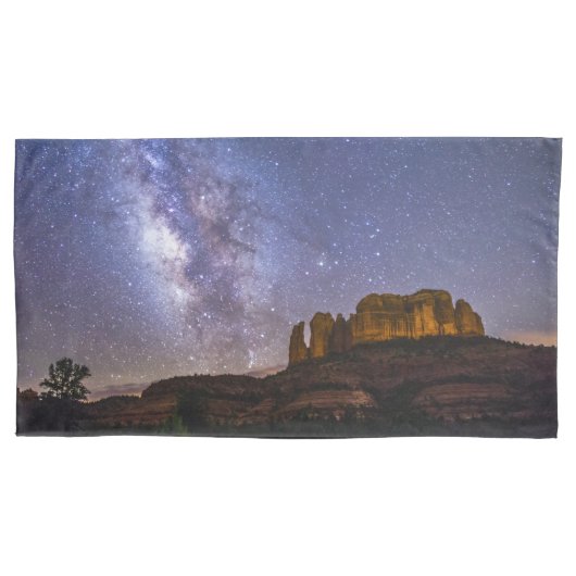 Milky Way Galaxy Over Cathedral Rock, Arizona Kussensloop (Voorkant)