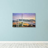 Millau Viaduct, Frankrijk Canvas Afdruk (Insitu (Houten vloer))
