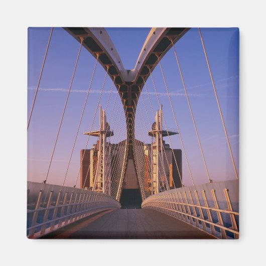 Millennium Bridge, Lowry Center, Salford Magneet (Voorkant)