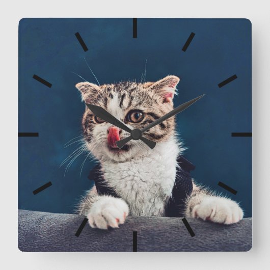 Milu Cat Vierkante Klok (Voorkant)