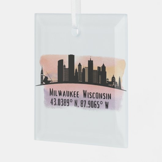 Milwaukee City Skyline Latitude en Longitude Glas Ornament (Voorkant links)