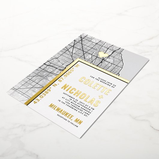 Milwaukee Love Locator | Stad thema bruiloft Folie Uitnodiging (Gedraaid)