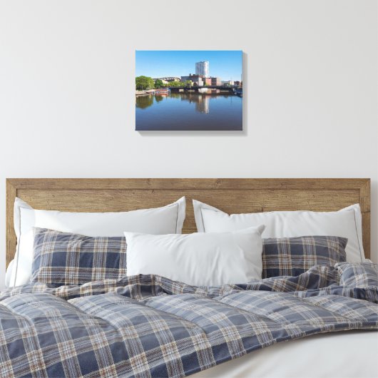 Milwaukee River Front en State Street Bridge Canvas Afdruk (Insitu (Slaapkamer))