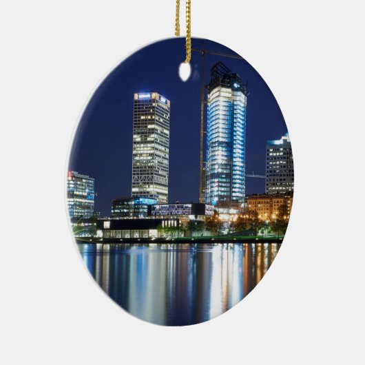 Milwaukee Skyline in Night Keramisch Ornament (Rechts)