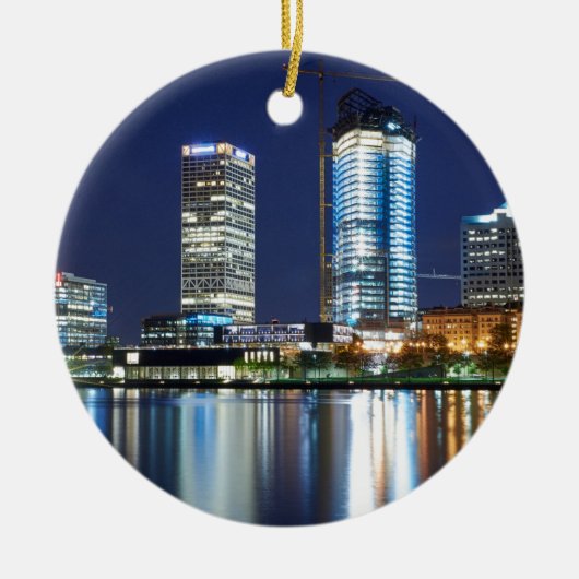 Milwaukee Skyline in Night Keramisch Ornament (Voorkant)