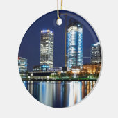 Milwaukee Skyline in Night Keramisch Ornament (Links)