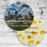 Milwaukee Wisconsin Cheese Head Christmas Keepsake Keramisch Ornament<br><div class="desc">Milwaukee,  Wisconsin Cheddar Cheese Head Christmas Keepsake Keramisch Ornament</div>