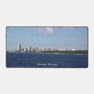 Milwaukee, Wisconsin skyline bureaumat