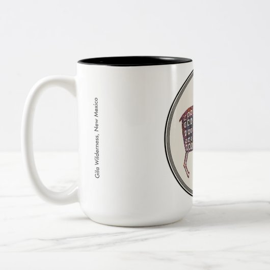 Mimbres Pottery Design Tweekleurige Koffiemok (Links)