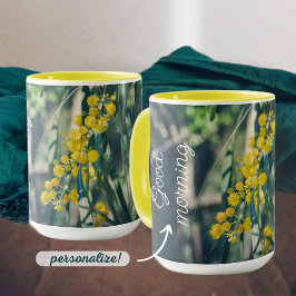 Mimosa-boom met gele bloemen mok
