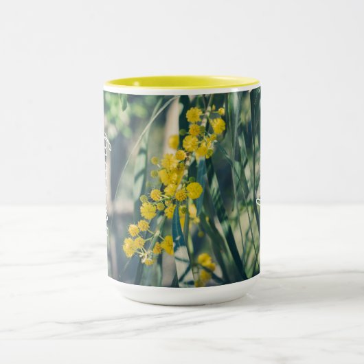 Mimosa-boom met gele bloemen mok (Midden)