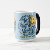 Mind Over Maze – Inspirerende Hersenendoolhof Magische Mok (Voorkant rechts)