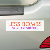 MINDER BOMBS, MEER KUNSTLEVERINGEN BUMPERSTICKER (Op auto)