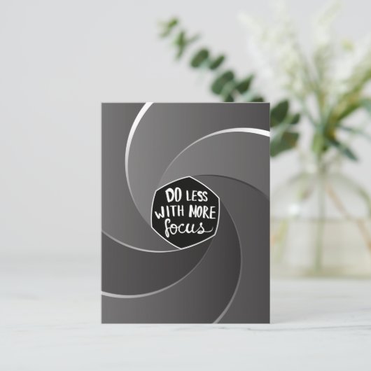 Minder doen met meer focus feestdagenkaart (Staand voorkant)