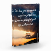 Minder je reageert op negatieve mensen zonsonderga fotoblokken (Links)