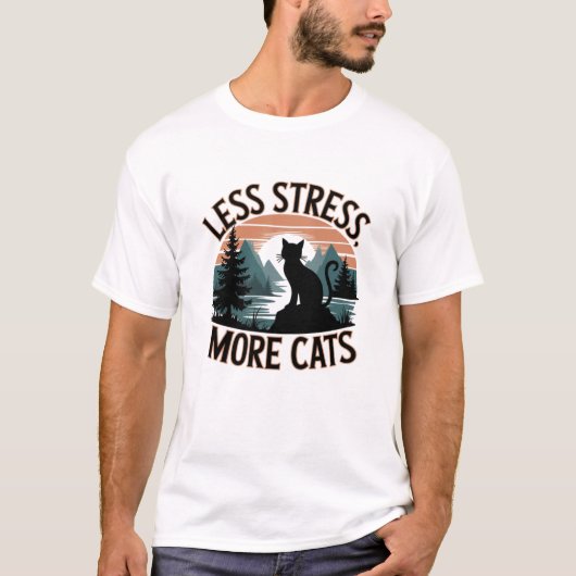 Minder stress, meer katten – Relaxing Cat T-shirt (Voorkant)