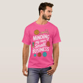 Minding My Own Small Business Sewing Knitting Croc T-shirt (Voorkant volledig)