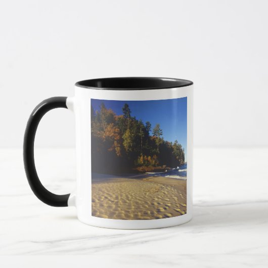 Miners Beach in Pictured Rocks National Mok (Links)