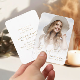 Mini Modern Chic Script Foto Afstuderen Uitnodigen Informatiekaartje