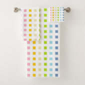 Mini Pastel Rainbow Squares Bad Handdoek (Insitu)