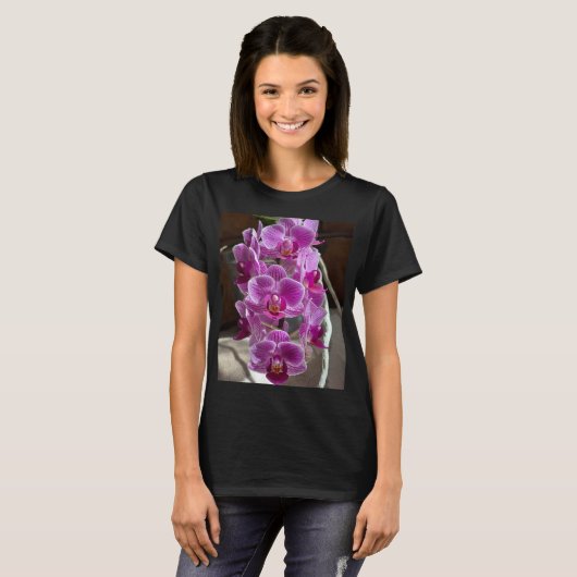 Mini Phalaenopsis Sogo Vivien Paarse orchideebloem T-shirt (Voorkant volledig)