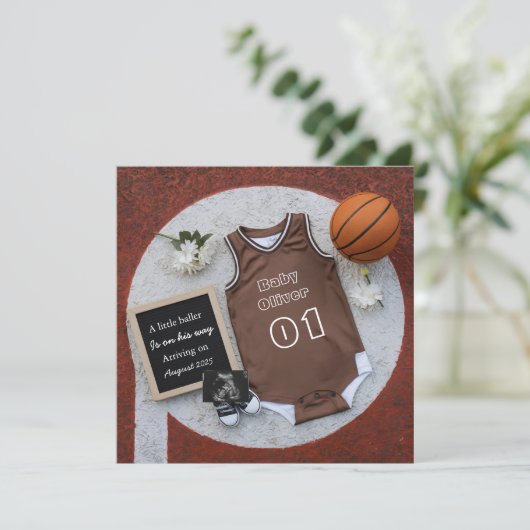 Mini-voetballer basketbal zwangerschapsaankondigin kaart (Staand voorkant)