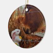 Miniature Brown horse & Easter Bunny Keramisch Ornament (Links)