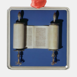 Miniature Torah Scroll, 1765 Metalen Ornament