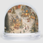 Miniatuur kerstdorp met sneeuw bedekte winter sneeuwbol (Achterkant)