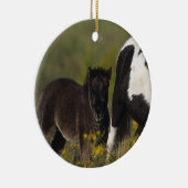 Miniatuur Mare & Foal in de bloemen Keramisch Ornament (Rechts)