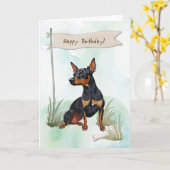 Miniatuur Pinscher hond onder verjaardagsbord Kaart (Gele Bloem)