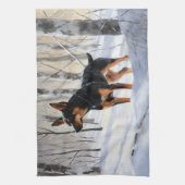 Miniatuur Pinscher Laat Het Sneeuw Kerstmis Theedoek (Verticaal)