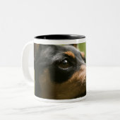 Miniatuur Pinscher (Min-Pin) Tweekleurige Koffiemok (Voorkant links)