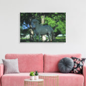 Miniatuurpaarden die in de bomen staan canvas afdruk (Insitu (Woonkamer))