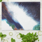 miniatuurpaardengezicht dichtbij theedoek (Gevouwen)