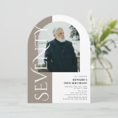 Minimaal 70e verjaardag van de ZEVENTIG boog foto Kaart (Staand voorkant)