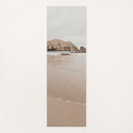 Minimaal beige kust yogamat