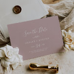 Minimaal blad | Dusty Roos horizontaal Save the Da Save The Date<br><div class="desc">Dit minimale bladstoffige roos horizontaal bewaren van de datumkaart is perfect voor een boho bruiloft. Het romantische ontwerp heeft een eenvoudig groen silhouet in effen blush roze mauve met klassieke minimalistische boho stijl.</div>