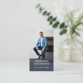 Minimaal Blauw Modern Professioneel Vastgoed Visitekaartje (Staand voorkant)
