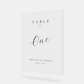 Minimaal Bruiloft Elegant Zwart Script Tafelnummer Acryl Bord (Hoek)