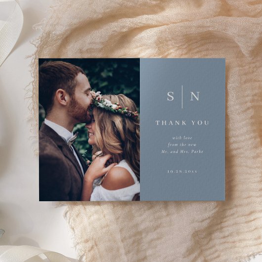 Minimaal Chic | White on Dusty Blue Photo Briefkaart