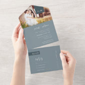 MINIMAAL DUSKY BLUE GRAY MONOGRAM WEDDING FOTO ALL ALL IN ONE UITNODIGING (Afscheurbaar)