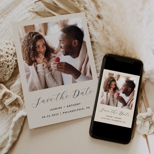 Minimaal één fotoscript beige save the date