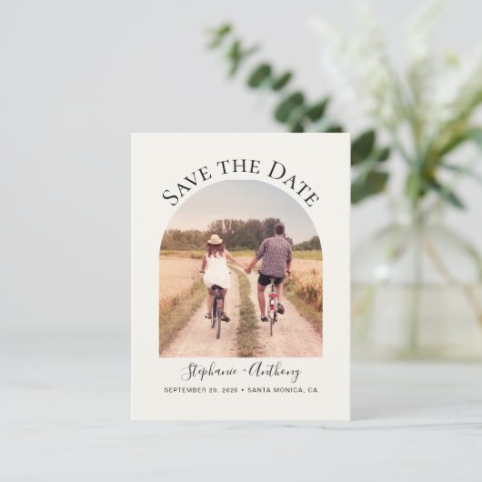 Minimaal Elegant Arch Lijst Fotocrème Aankondigingskaart (Staand voorkant)