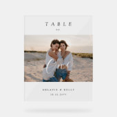 Minimaal Elegant Bruiloft Script Foto Tafelnummer Acryl Bord (Voorkant)