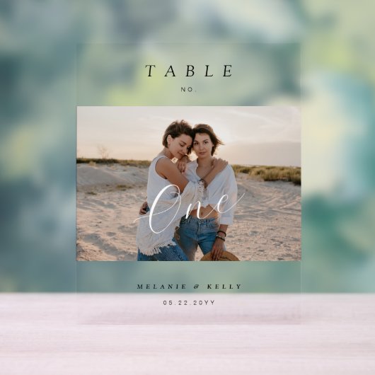 Minimaal Elegant Bruiloft Script Foto Tafelnummer Acryl Bord (Neutraal)
