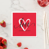 Minimaal Elegant Hart op Rood Servet (Insitu)